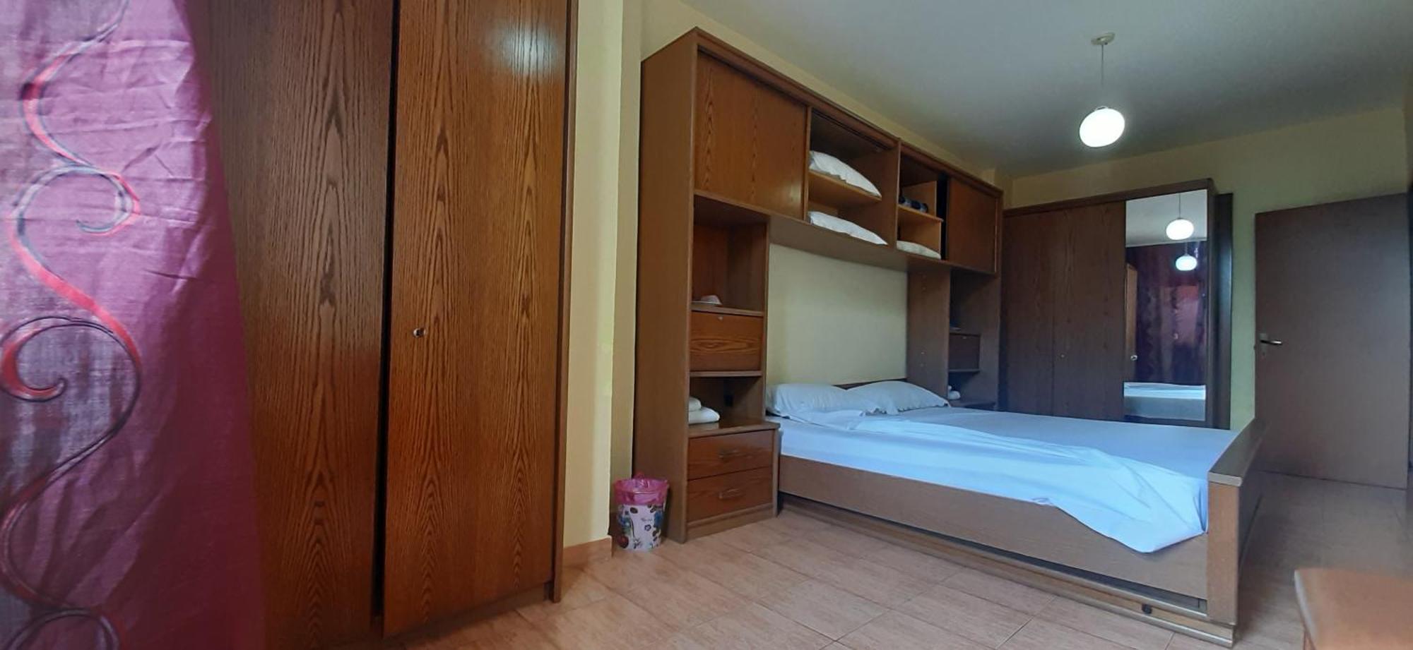 Enki'S Guesthouse Tirana Exterior foto